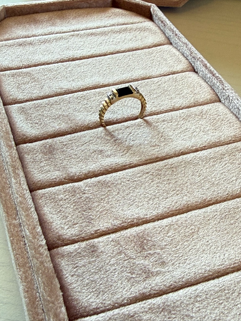 10k Onyx  Diamond Accent Ring